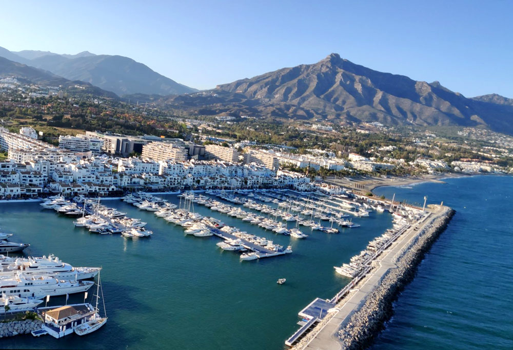 Descubra Marbella desde las alturas en helicóptero