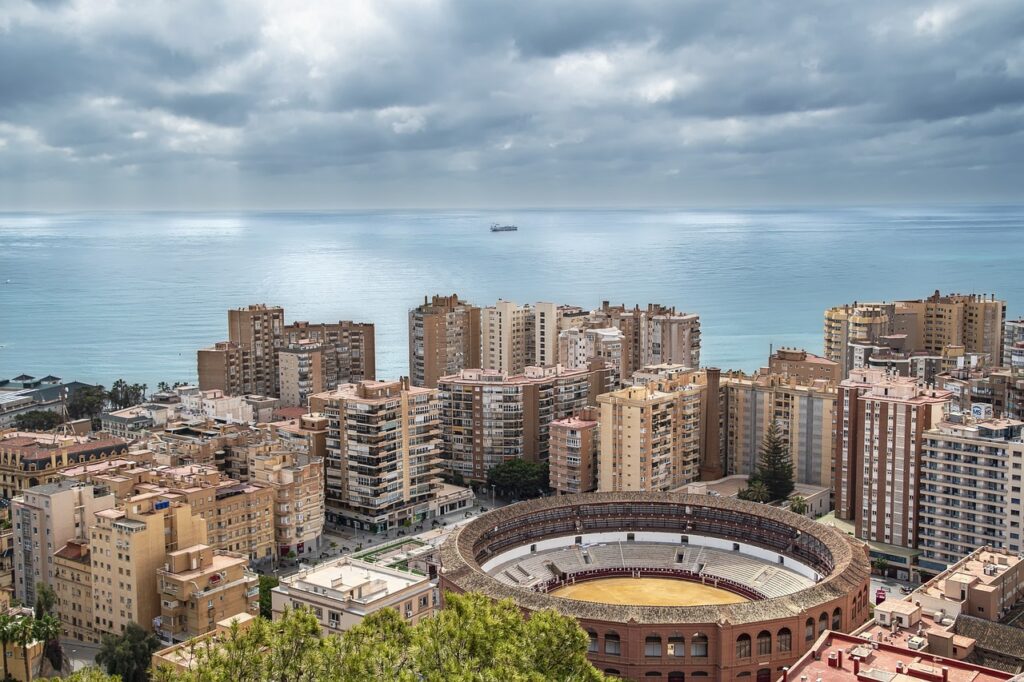 ciudad, edificios, mar, plaza de toros, málaga, españa, costa, paisaje, horizonte, cielo, nubes, paisaje, málaga, málaga, naturaleza, málaga, málaga, españa, españa, españa, españa